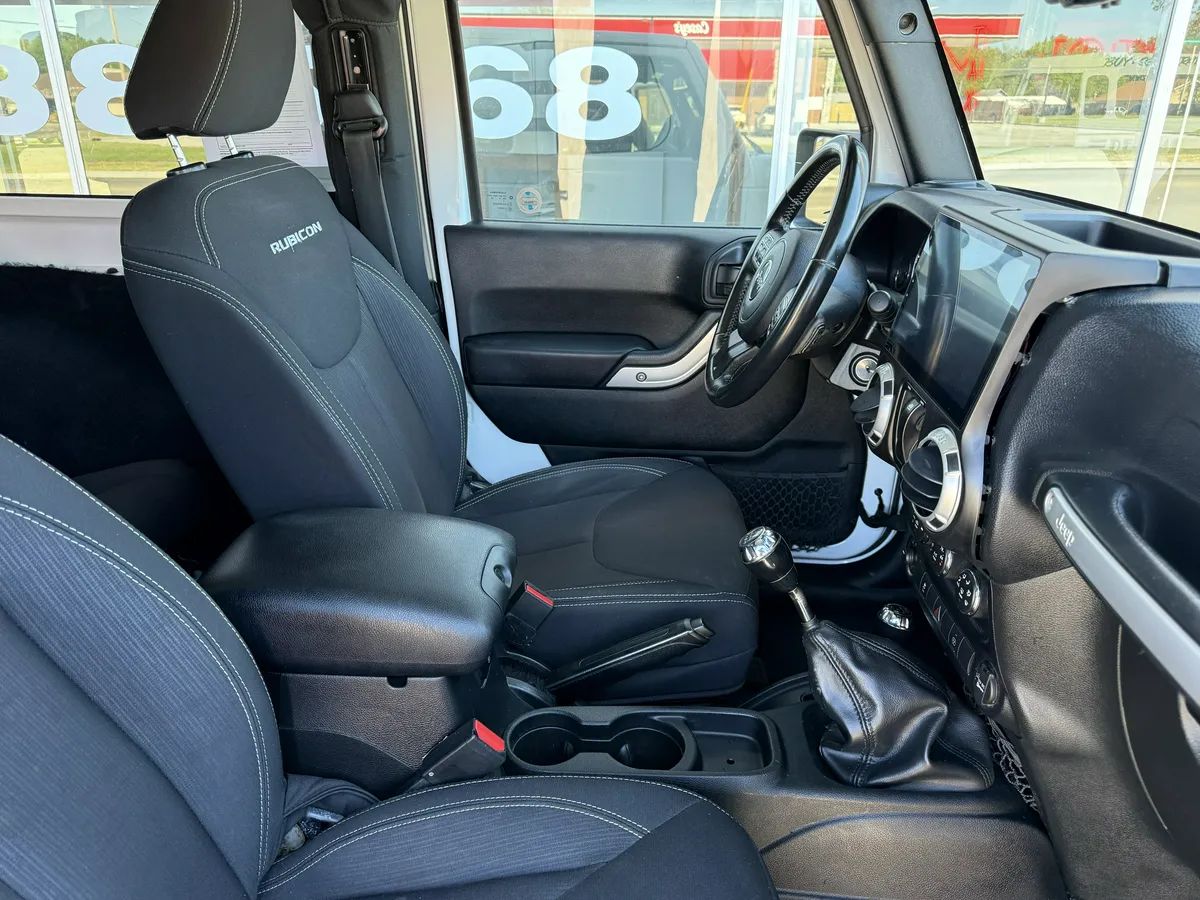 2016 Jeep Wrangler thumbnail 8