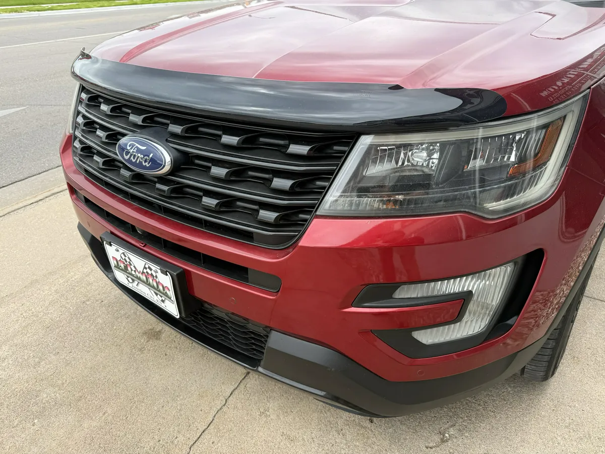2017 Ford Explorer thumbnail 7