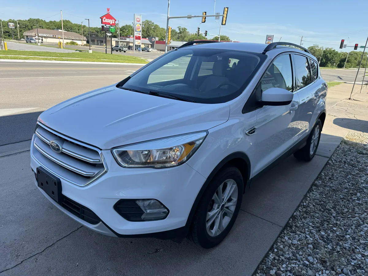 2018 Ford Escape thumbnail 4