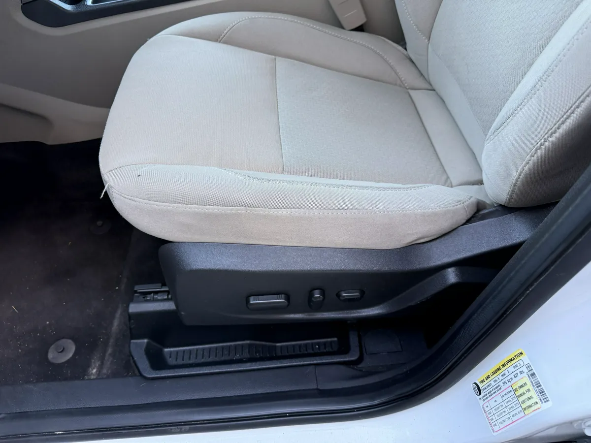 2018 Ford Escape thumbnail 8