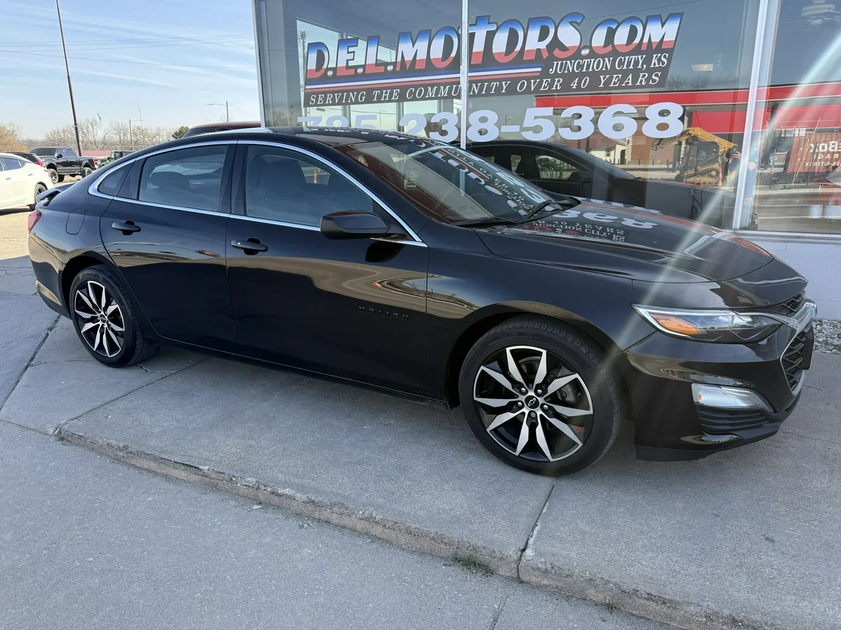 2021 Chevrolet Malibu - Photo 1