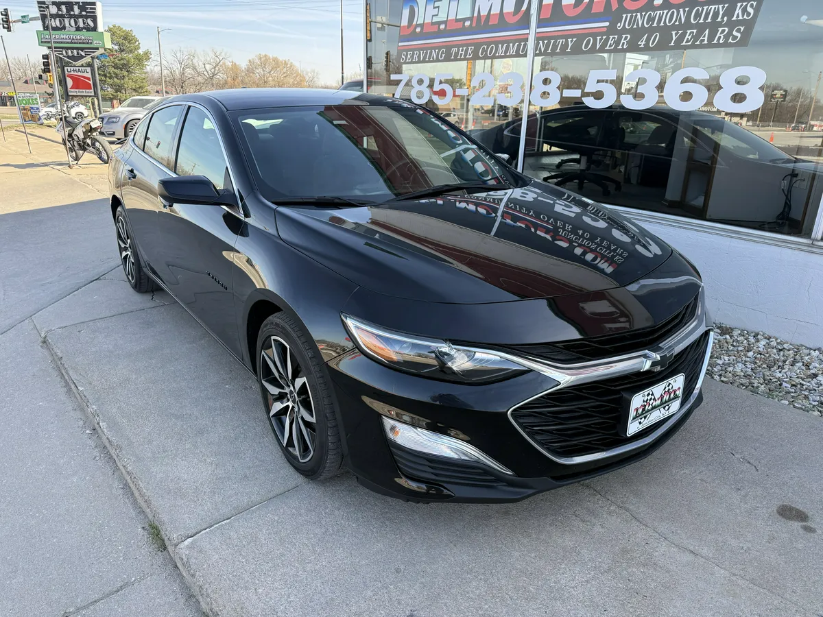 2021 Chevrolet Malibu thumbnail 2