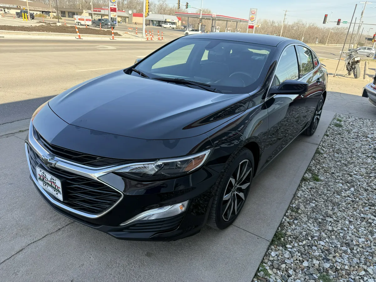 2021 Chevrolet Malibu thumbnail 5