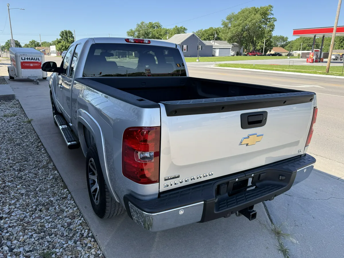 2011 Chevrolet Silverado 1500 thumbnail 8