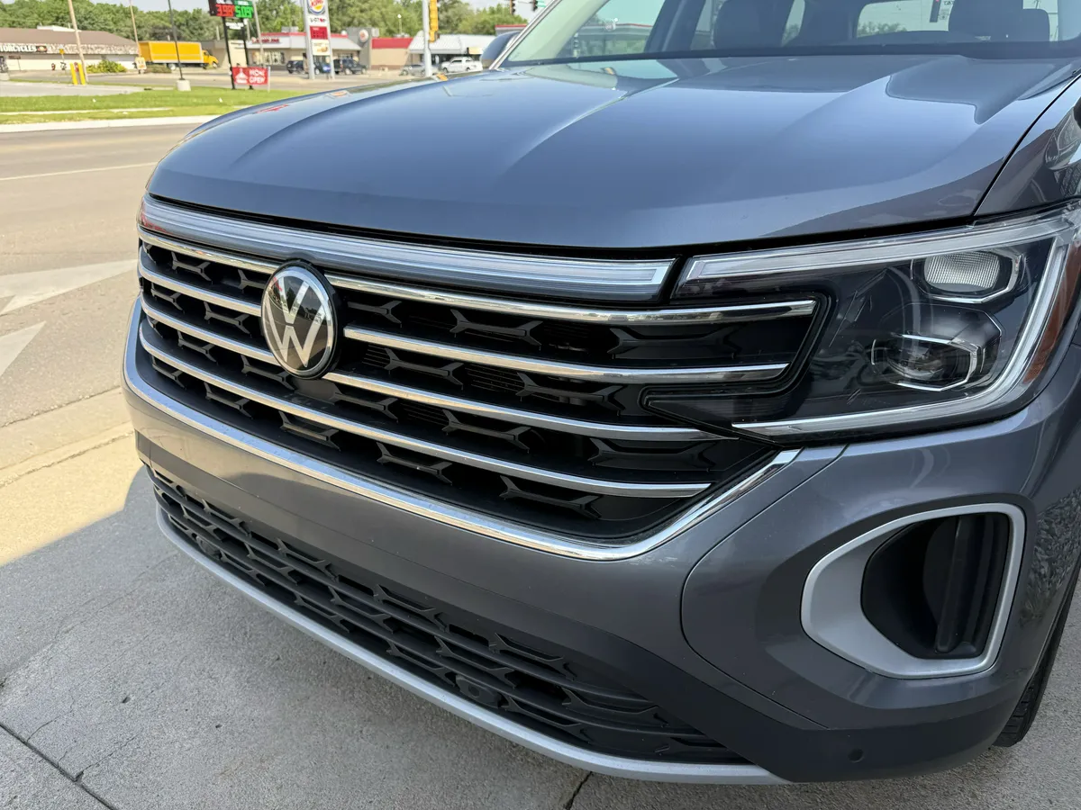 2024 Volkswagen Atlas thumbnail 5