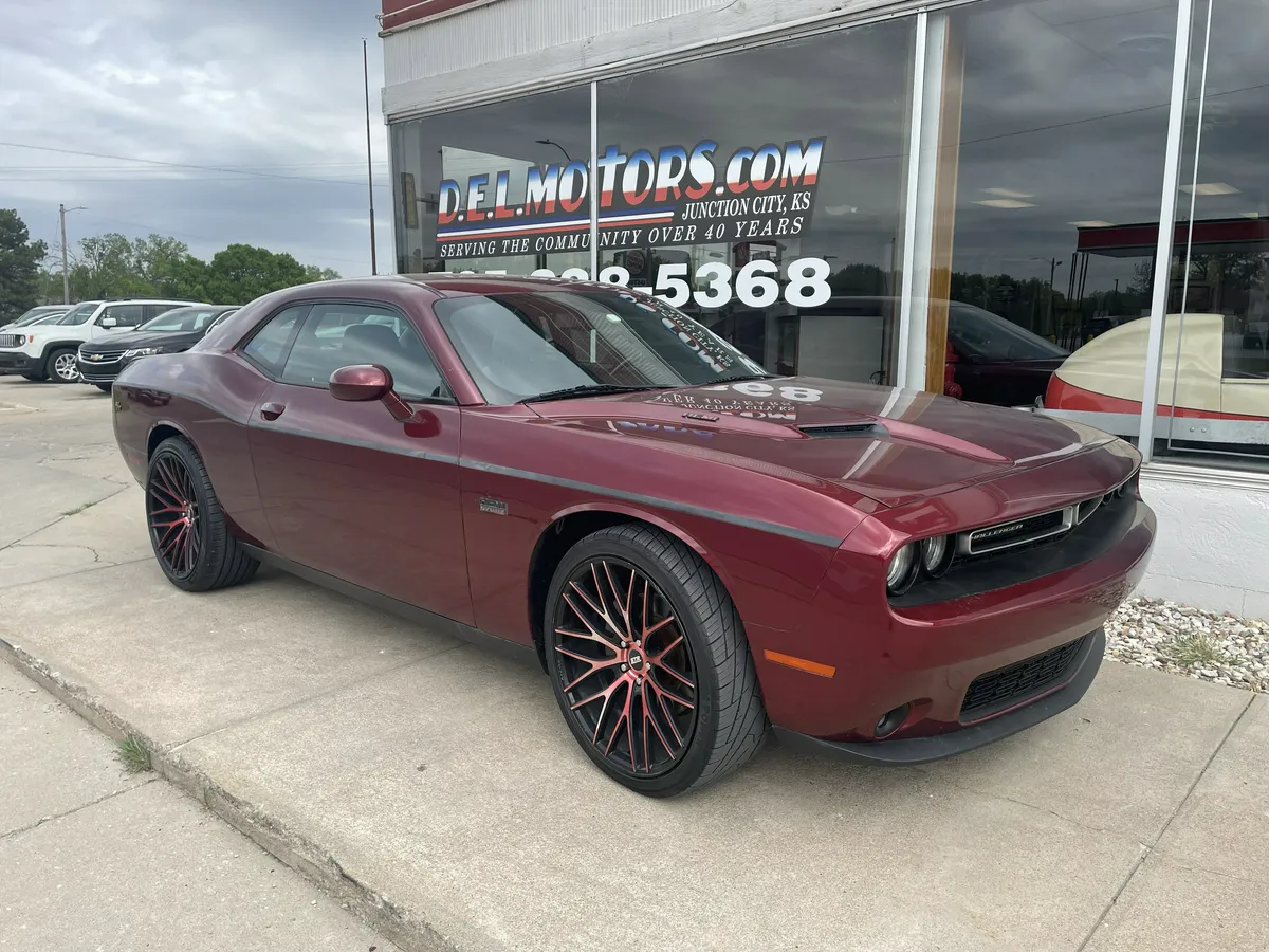 2017 Dodge Challenger - Photo 1