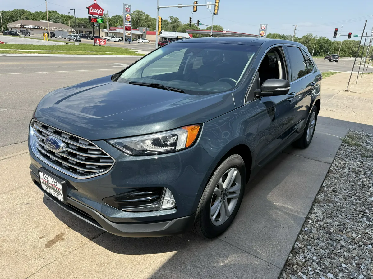 2019 Ford Edge thumbnail 4