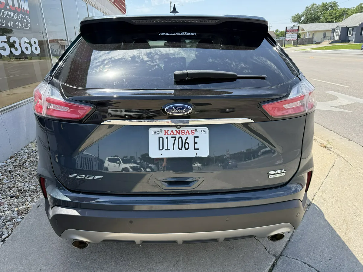 2019 Ford Edge thumbnail 6
