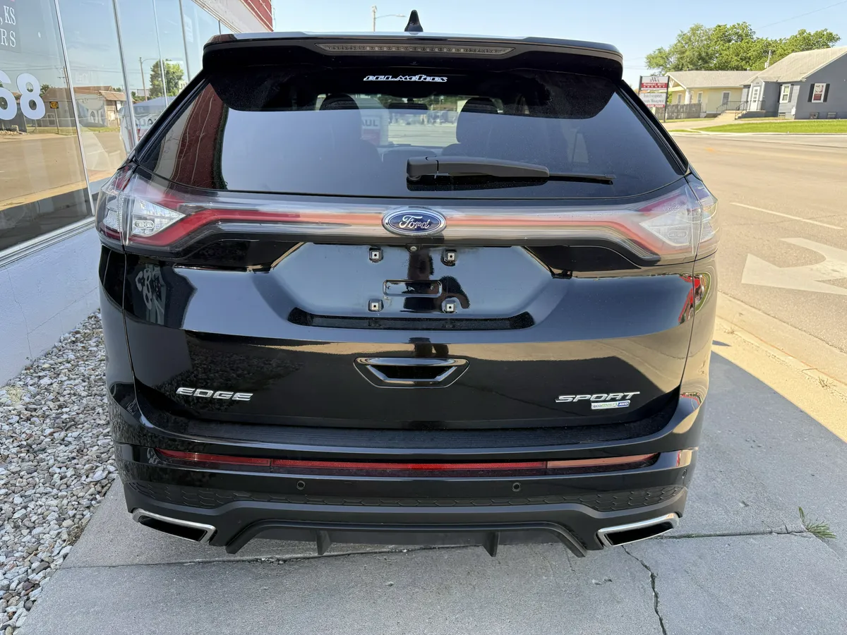 2017 Ford Edge thumbnail 7