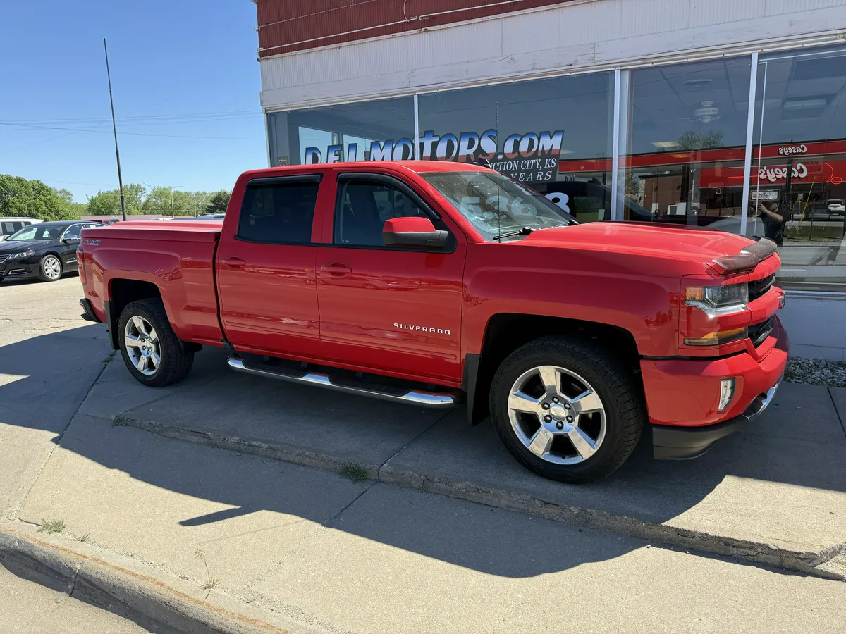 2016 Chevrolet Silverado 1500 - Photo 1