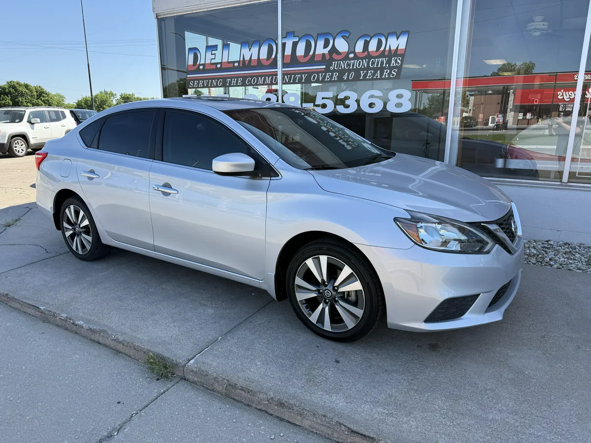 2019 Nissan Sentra - Photo 1
