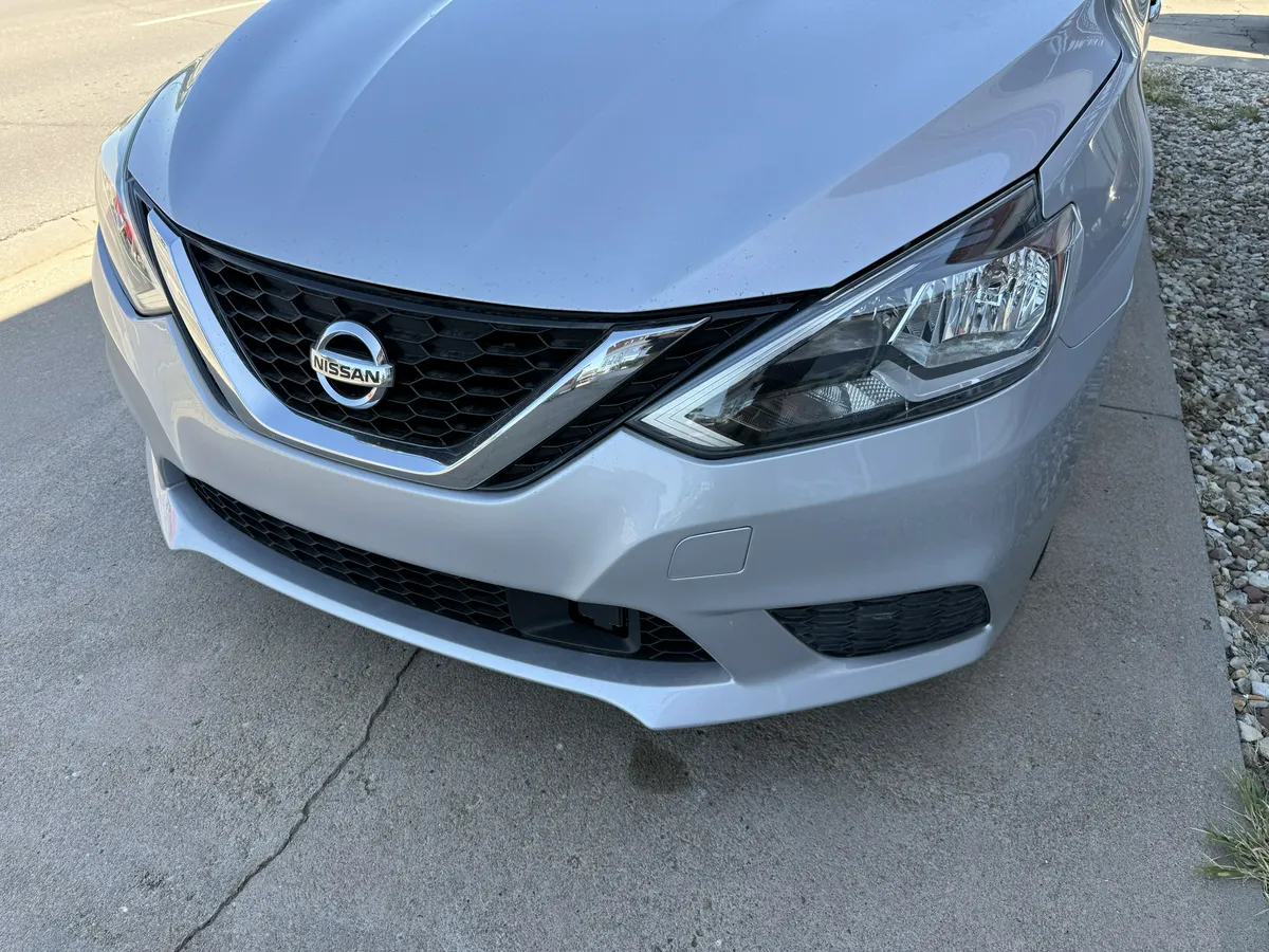 2019 Nissan Sentra thumbnail 6