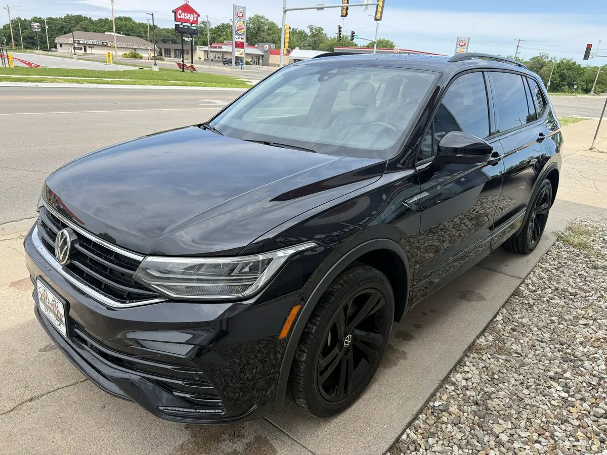 2023 Volkswagen Tiguan thumbnail 4
