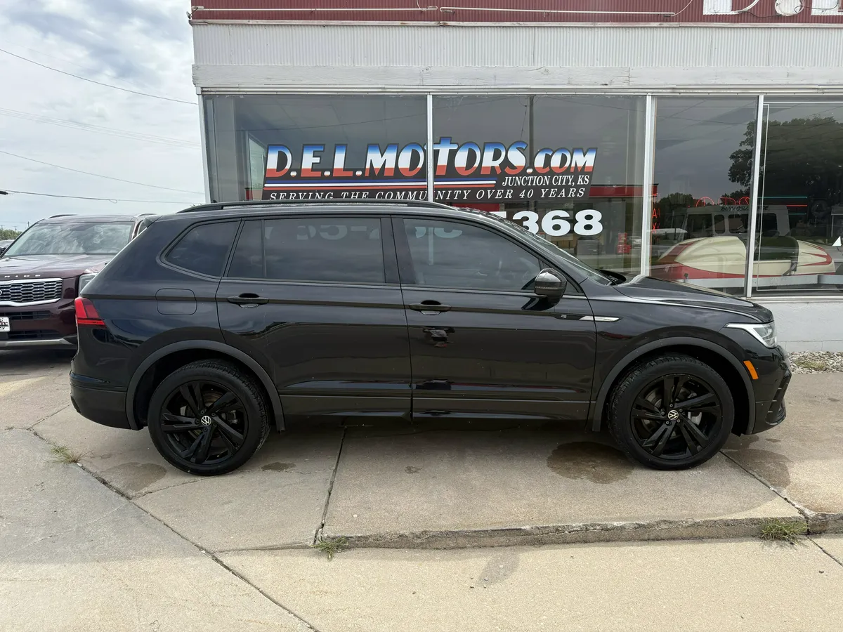 2023 Volkswagen Tiguan thumbnail 8