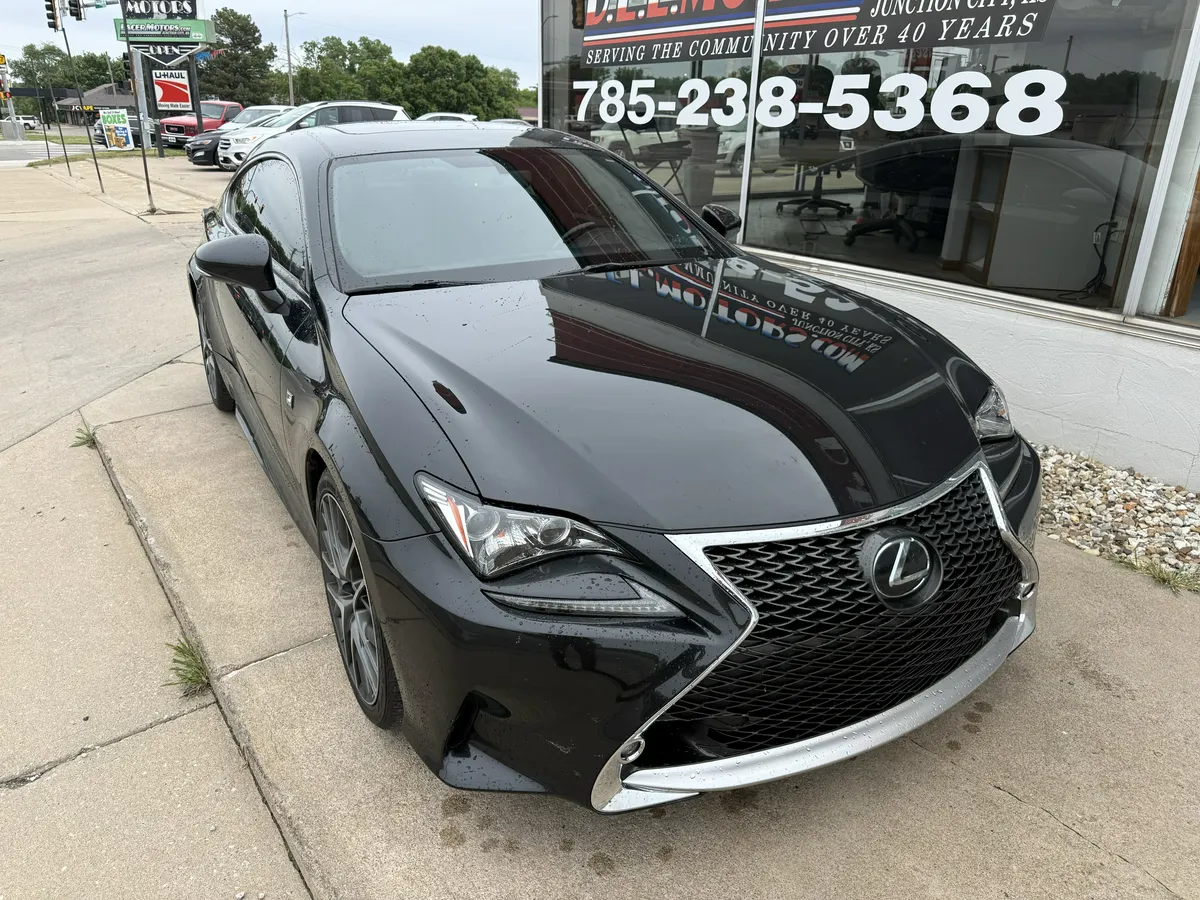 2017 Lexus RC thumbnail 2