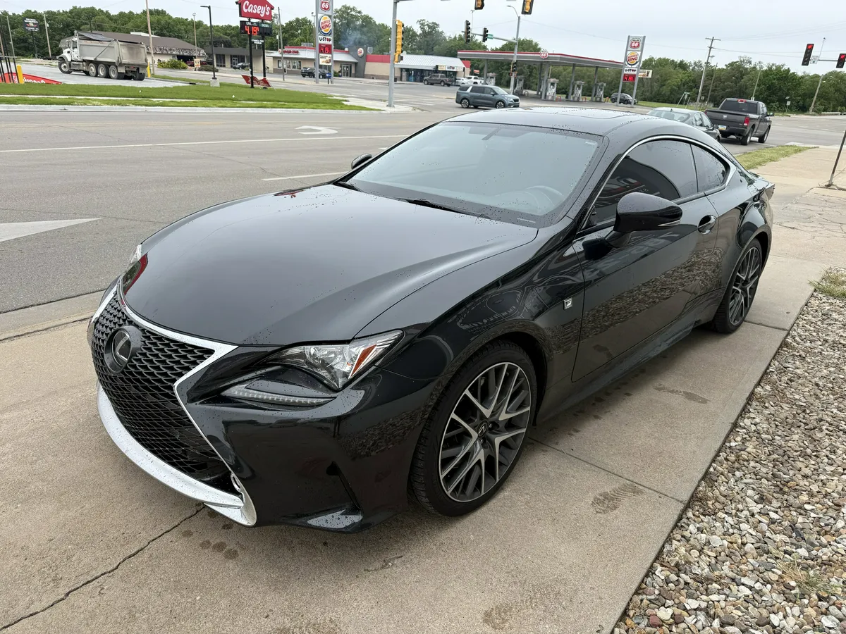 2017 Lexus RC thumbnail 5