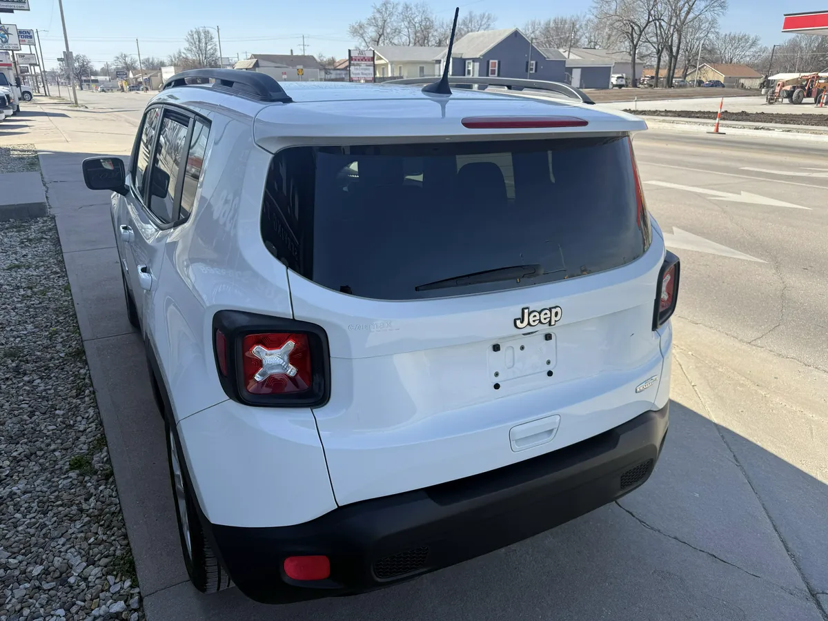 2018 Jeep Renegade thumbnail 6